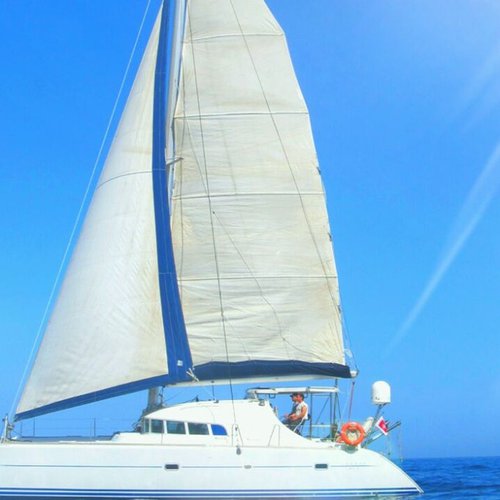 Cruising Catamaran Lagoon