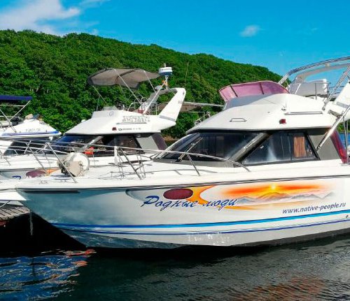 Аренда катера 45 футов во Владивостоке