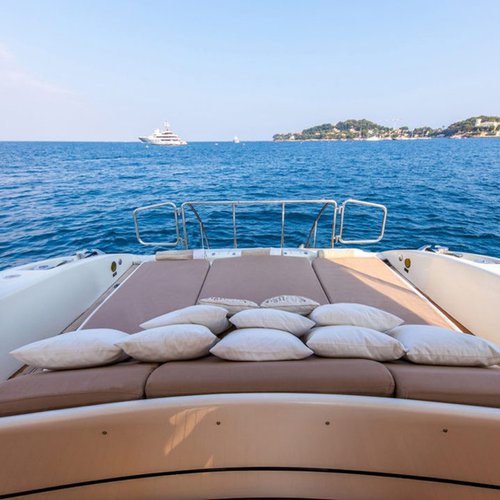 Motor Yacht in Monaco