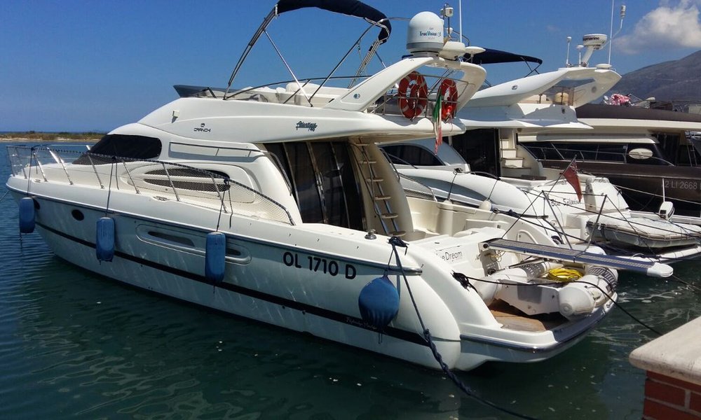 Charter Motor Yacht in Tirana