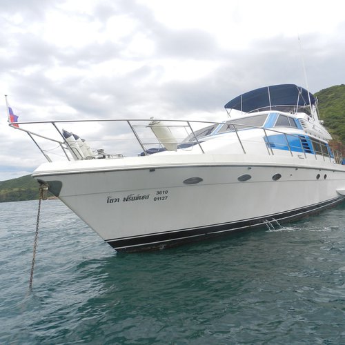 Аренда яхты по отсровам Паттайи от 6 часов